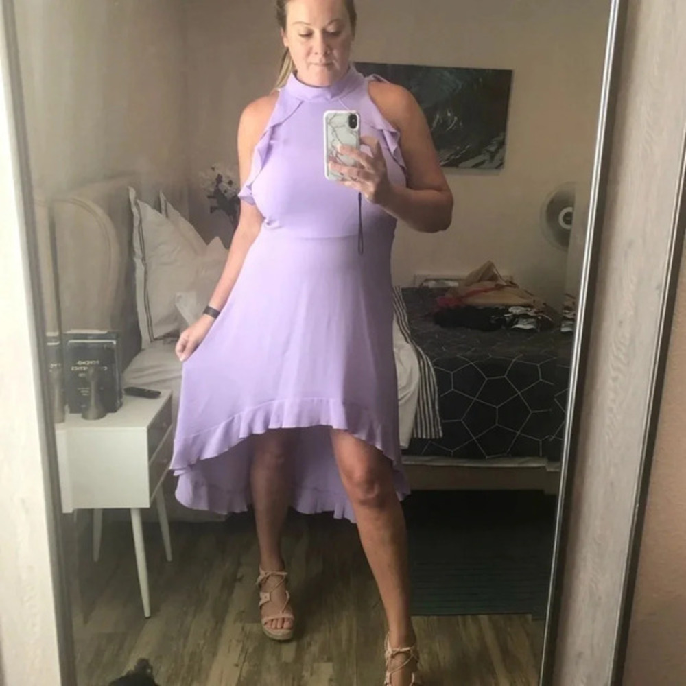 New flowy dress!  Very cure & feminine !!💜💜